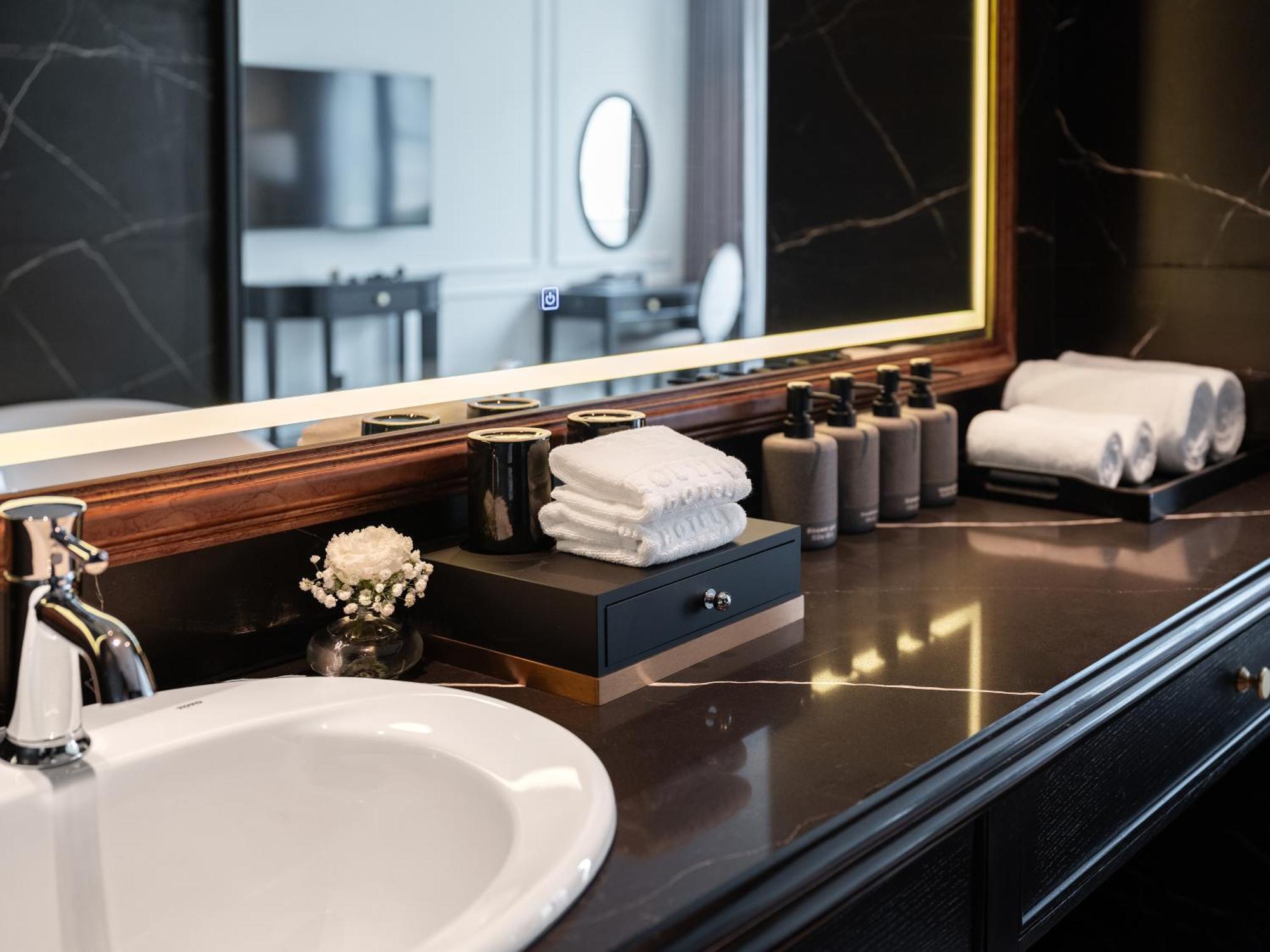 T Boutique Hotel Hanoi Exteriör bild